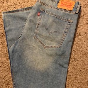 Levi’s 510 Blue Slim Fit.